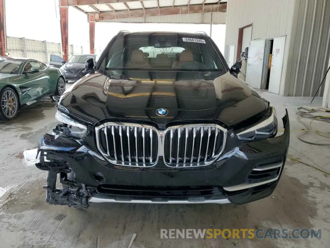 5 Photograph of a damaged car 5UXCR4C05P9R70324 BMW X5 2023