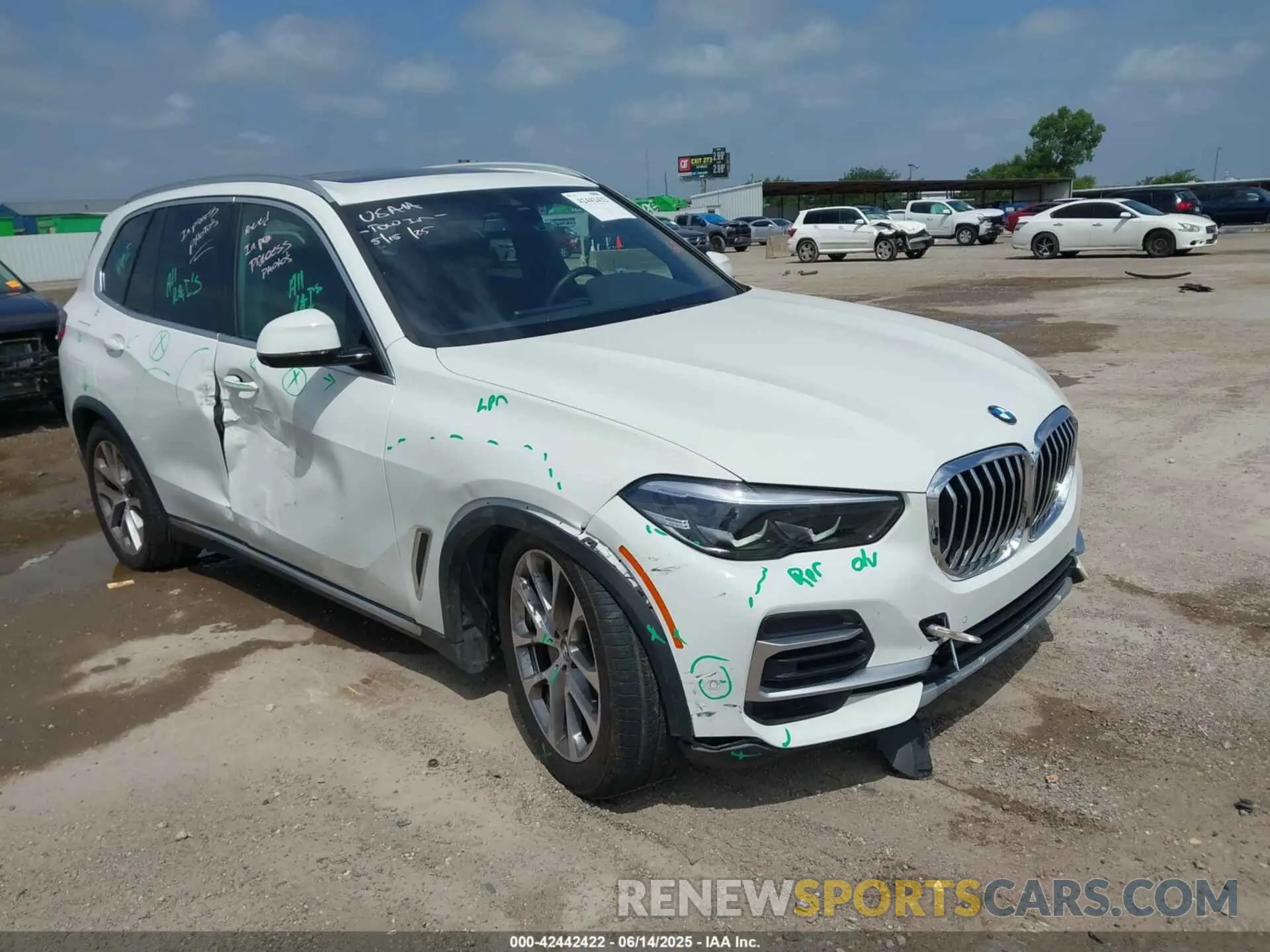 1 Photograph of a damaged car 5UXCR4C05P9R88631 BMW X5 2023