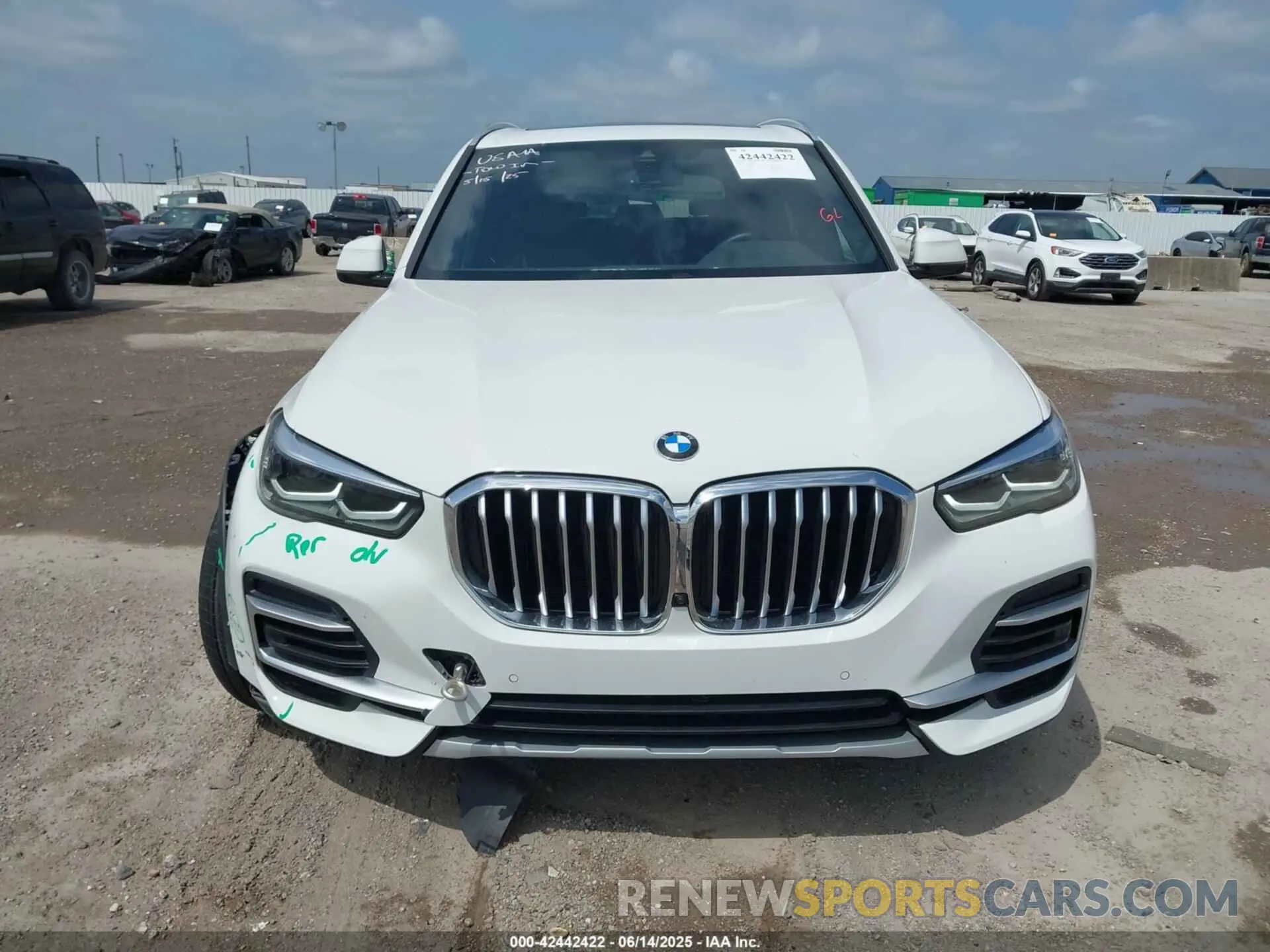 12 Photograph of a damaged car 5UXCR4C05P9R88631 BMW X5 2023