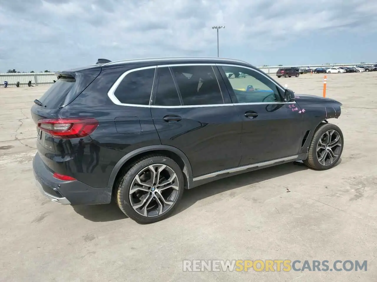 3 Photograph of a damaged car 5UXCR4C06P9P72965 BMW X5 2023