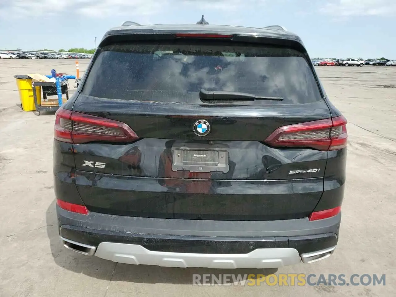6 Photograph of a damaged car 5UXCR4C06P9P72965 BMW X5 2023