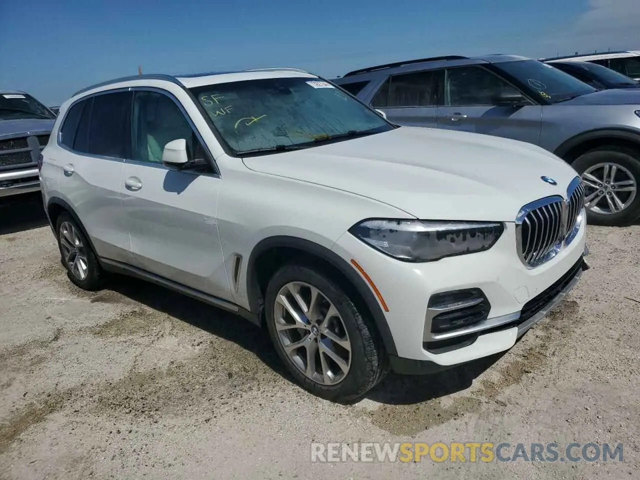 4 Photograph of a damaged car 5UXCR4C06P9R24159 BMW X5 2023