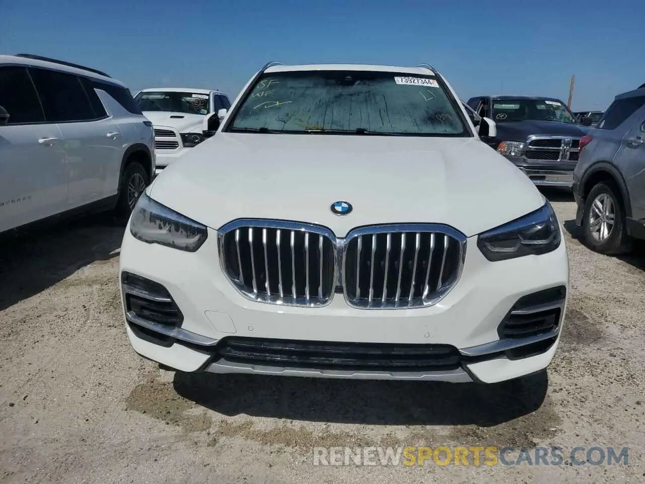 5 Photograph of a damaged car 5UXCR4C06P9R24159 BMW X5 2023
