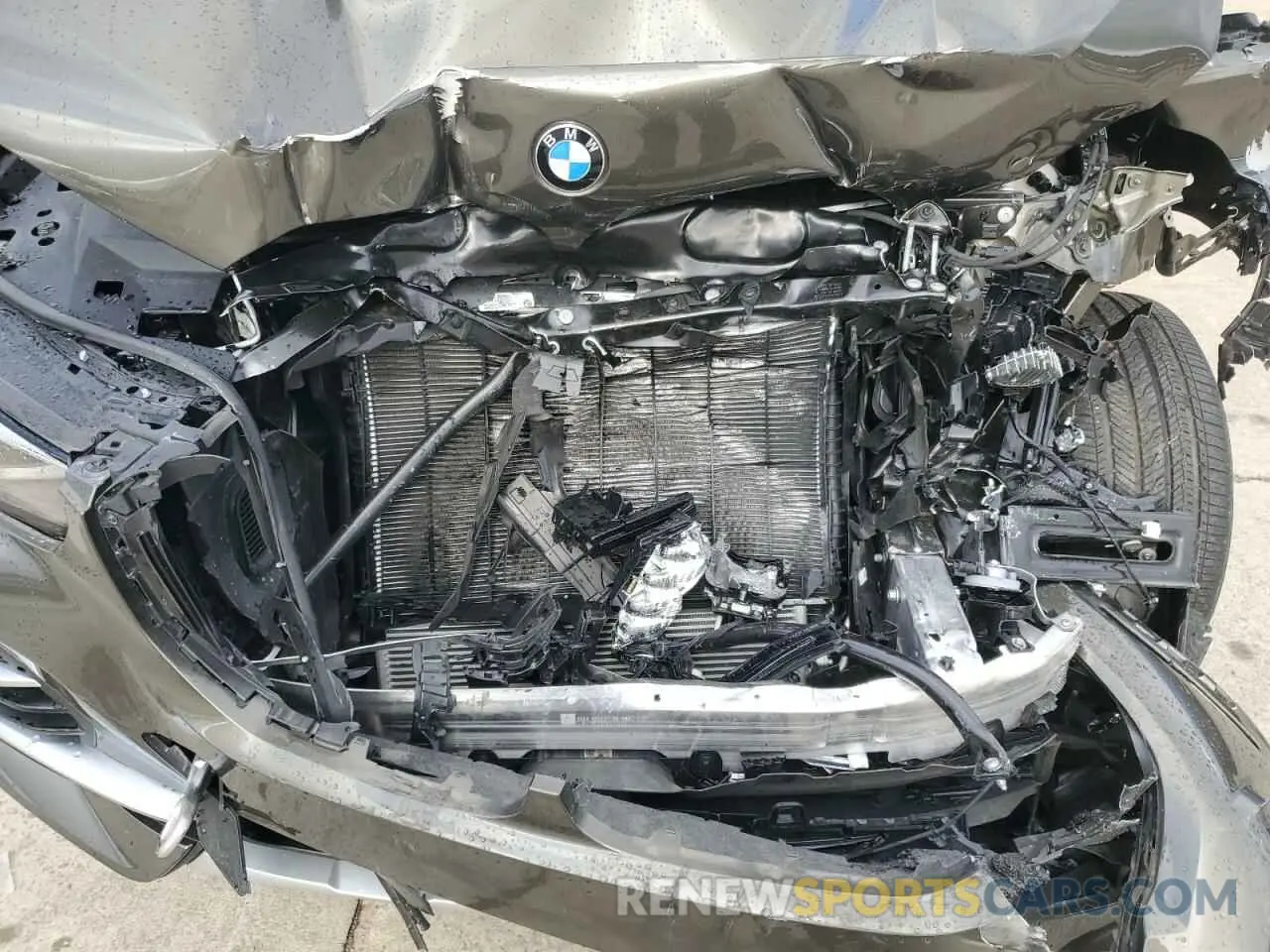 11 Photograph of a damaged car 5UXCR4C07P9N73360 BMW X5 2023