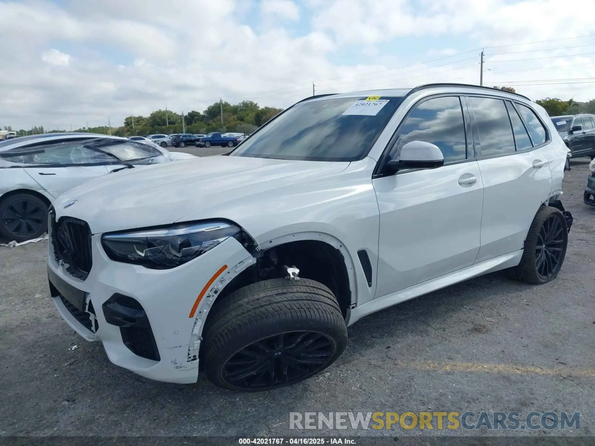 2 Photograph of a damaged car 5UXCR4C07P9R85391 BMW X5 2023