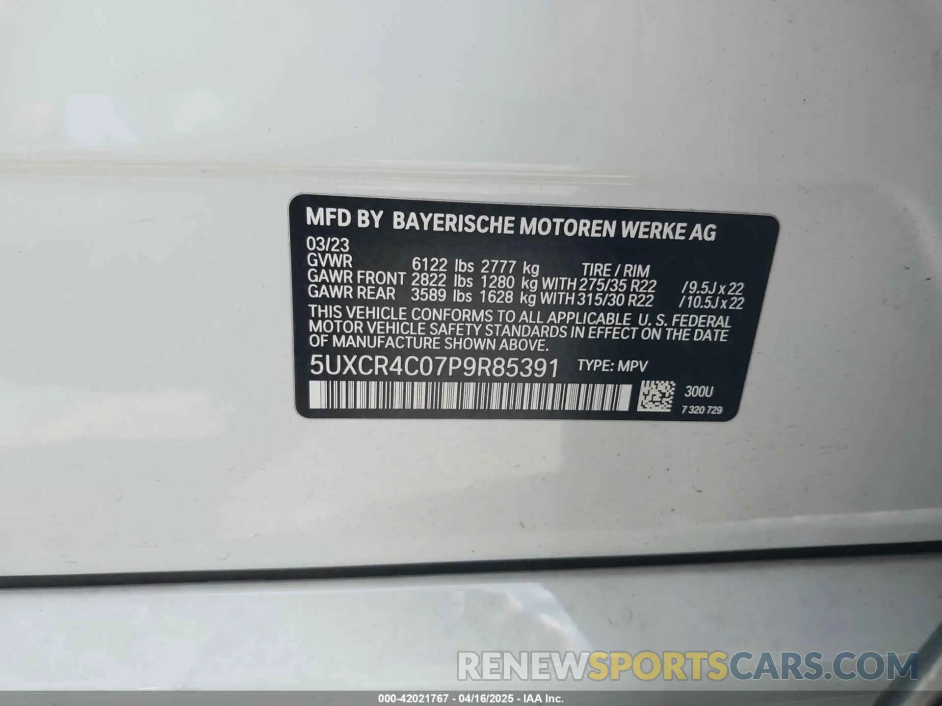 9 Photograph of a damaged car 5UXCR4C07P9R85391 BMW X5 2023