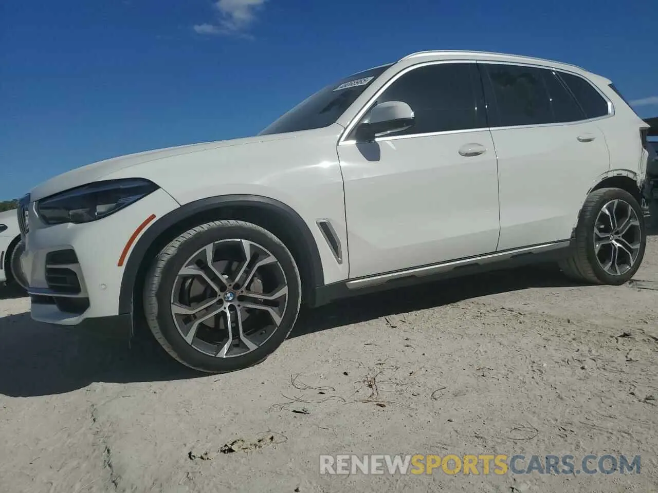1 Photograph of a damaged car 5UXCR4C08P9P14937 BMW X5 2023