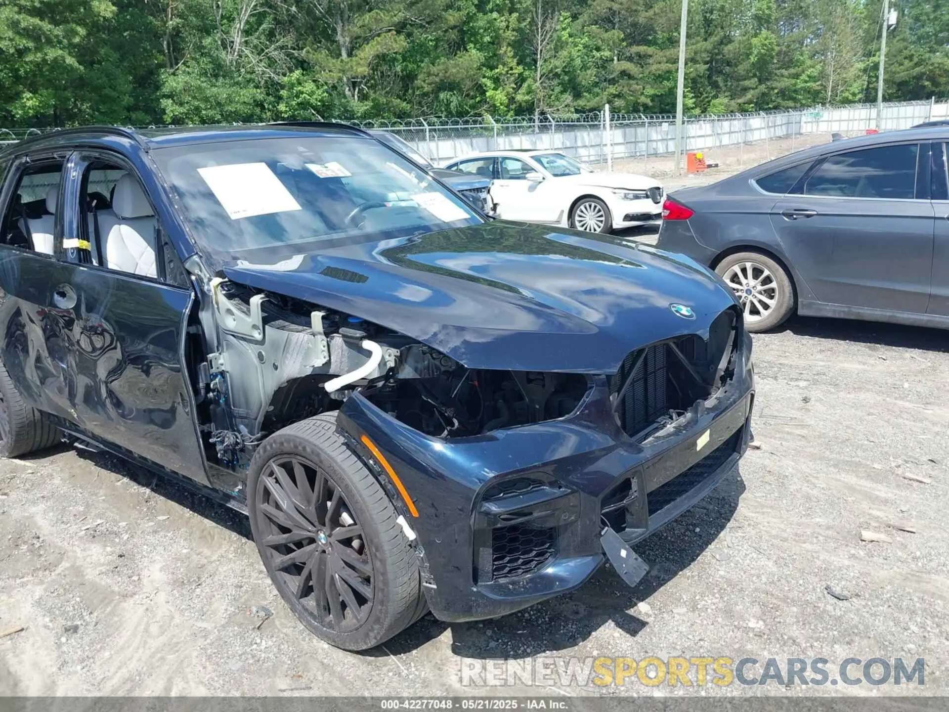 6 Photograph of a damaged car 5UXCR4C08P9R54795 BMW X5 2023