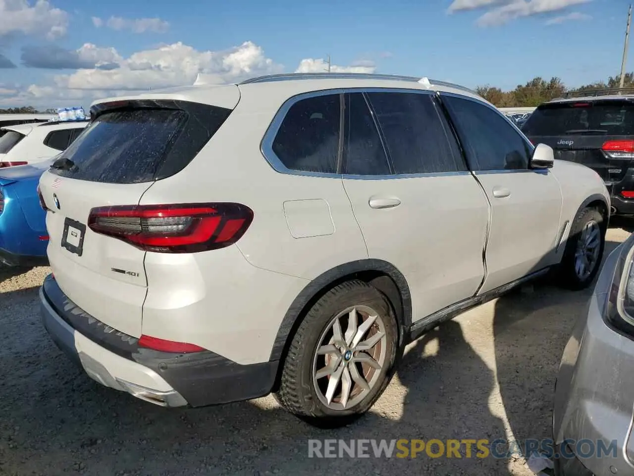 3 Photograph of a damaged car 5UXCR4C09P9P02781 BMW X5 2023