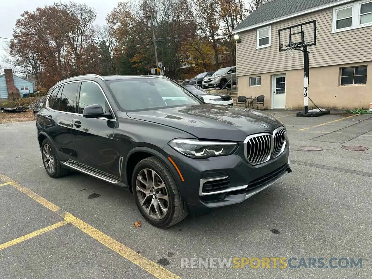 4 Photograph of a damaged car 5UXCR4C09P9P08256 BMW X5 2023