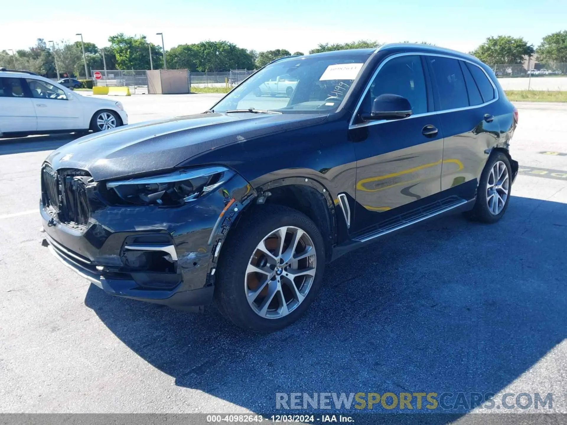 2 Photograph of a damaged car 5UXCR4C09P9P47638 BMW X5 2023