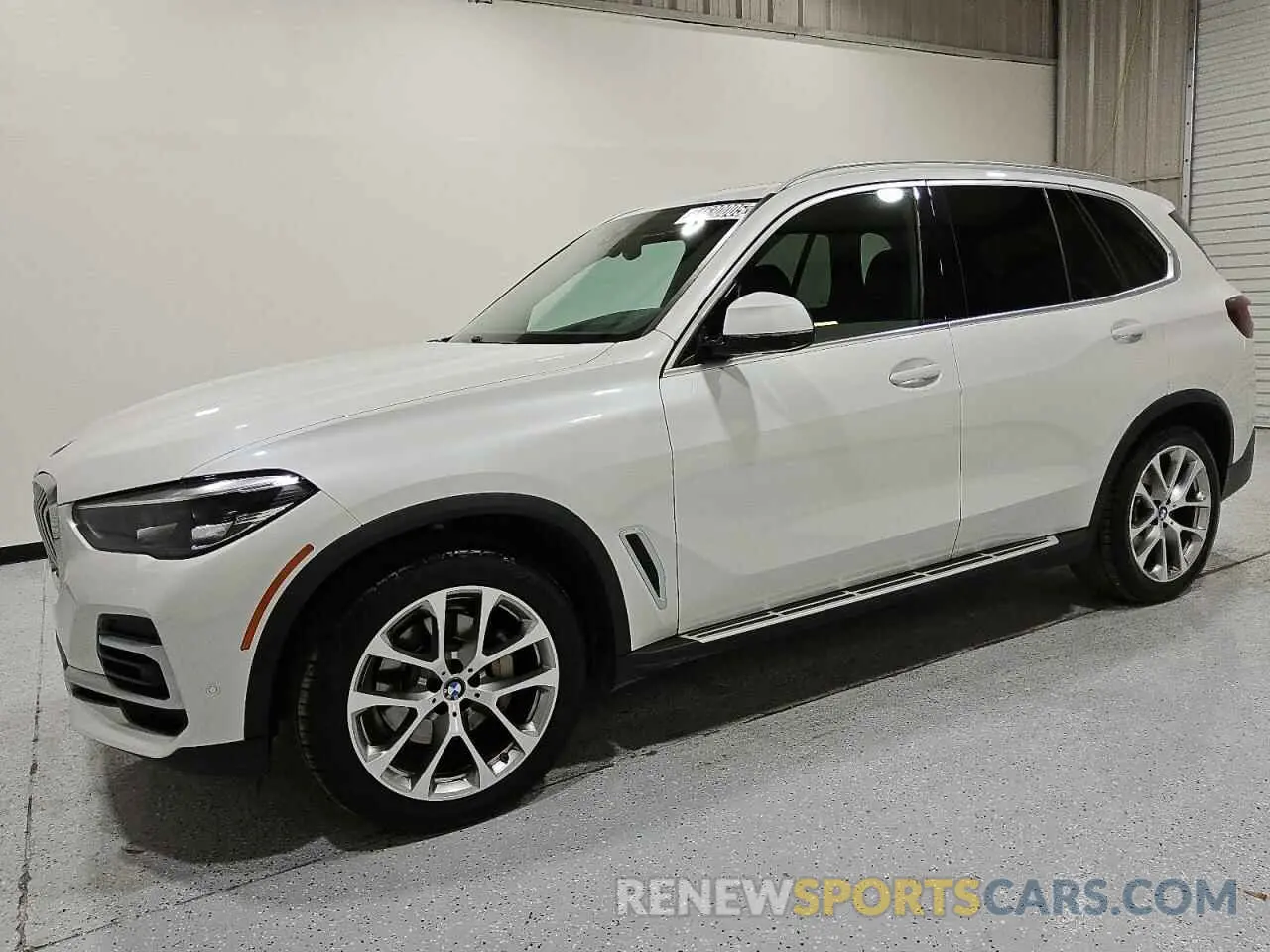 1 Photograph of a damaged car 5UXCR4C09P9P91719 BMW X5 2023