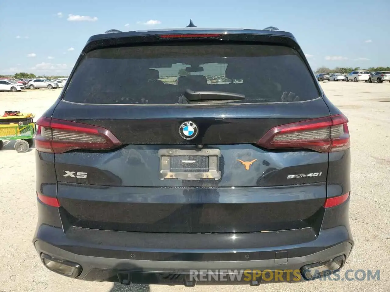 6 Photograph of a damaged car 5UXCR4C09P9R44051 BMW X5 2023