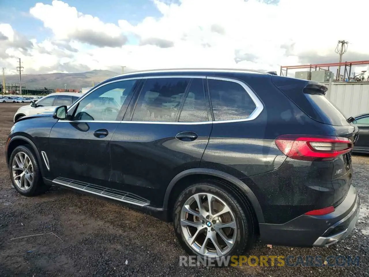 2 Photograph of a damaged car 5UXCR4C0XP9R22642 BMW X5 2023