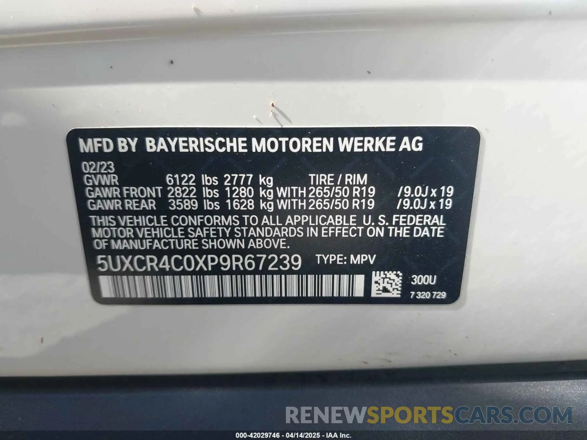 9 Photograph of a damaged car 5UXCR4C0XP9R67239 BMW X5 2023