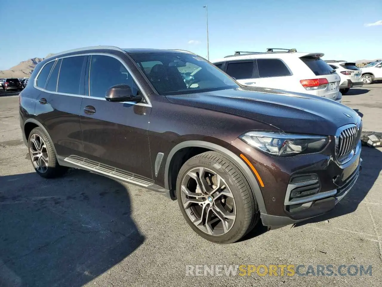 4 Photograph of a damaged car 5UXCR6C00P9N67931 BMW X5 2023