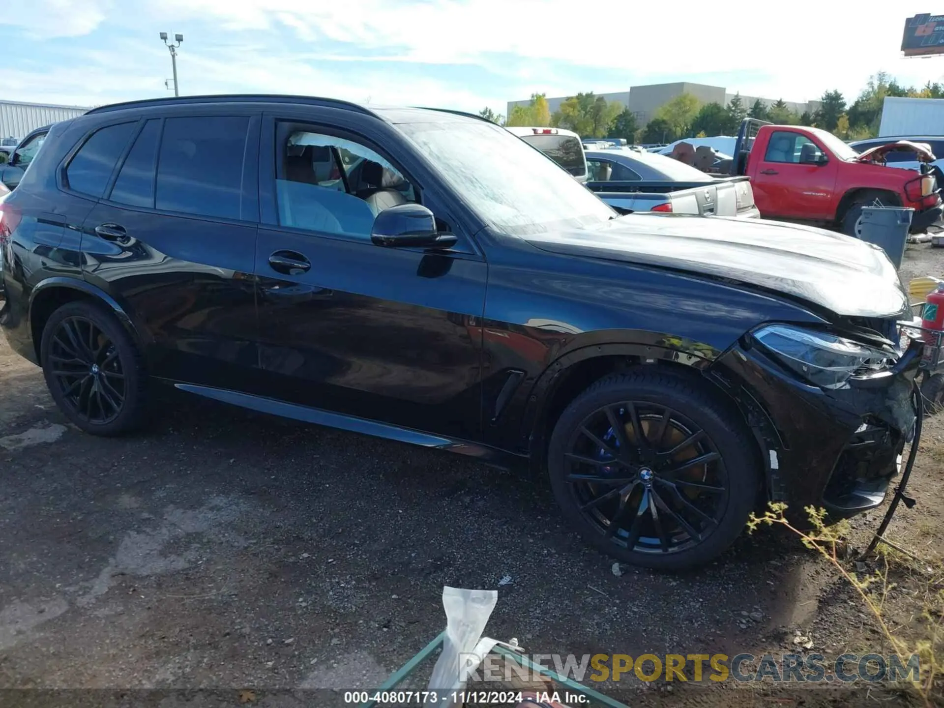 1 Photograph of a damaged car 5UXCR6C00P9R25433 BMW X5 2023