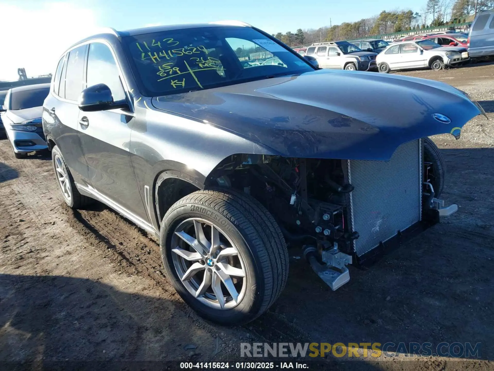 1 Photograph of a damaged car 5UXCR6C01P9P96005 BMW X5 2023