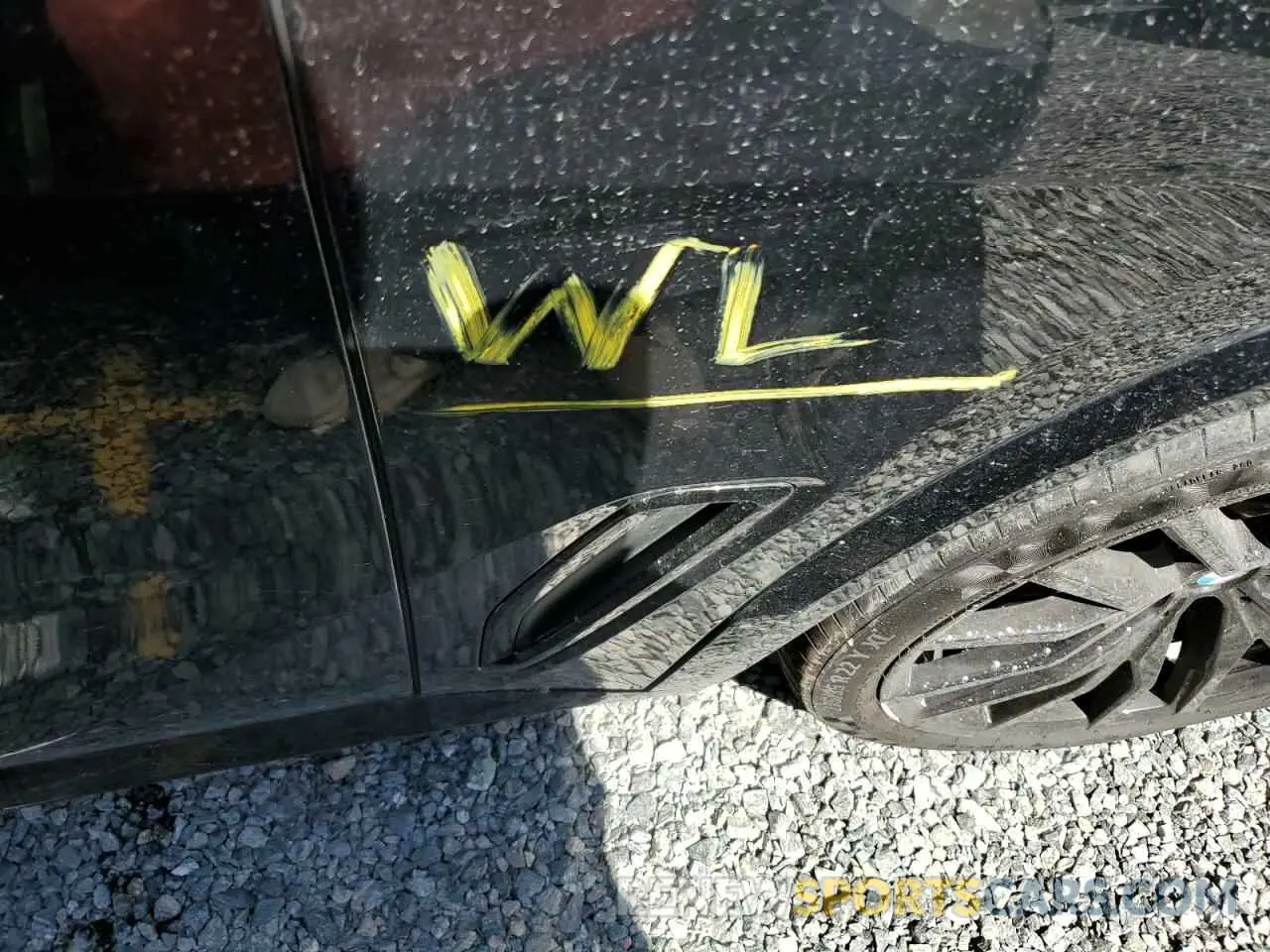 13 Photograph of a damaged car 5UXCR6C01P9R65441 BMW X5 2023