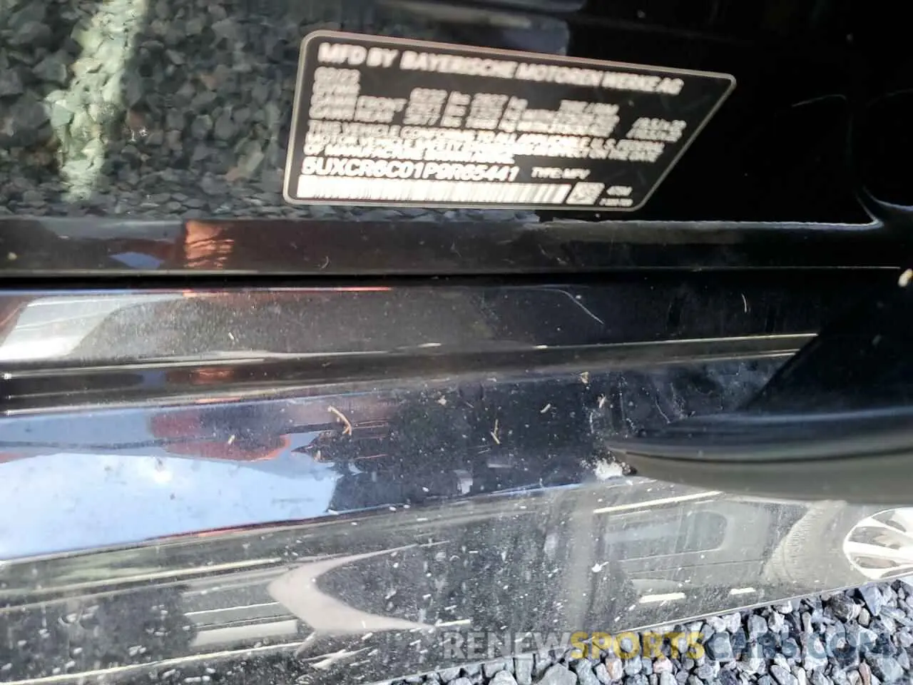 14 Photograph of a damaged car 5UXCR6C01P9R65441 BMW X5 2023