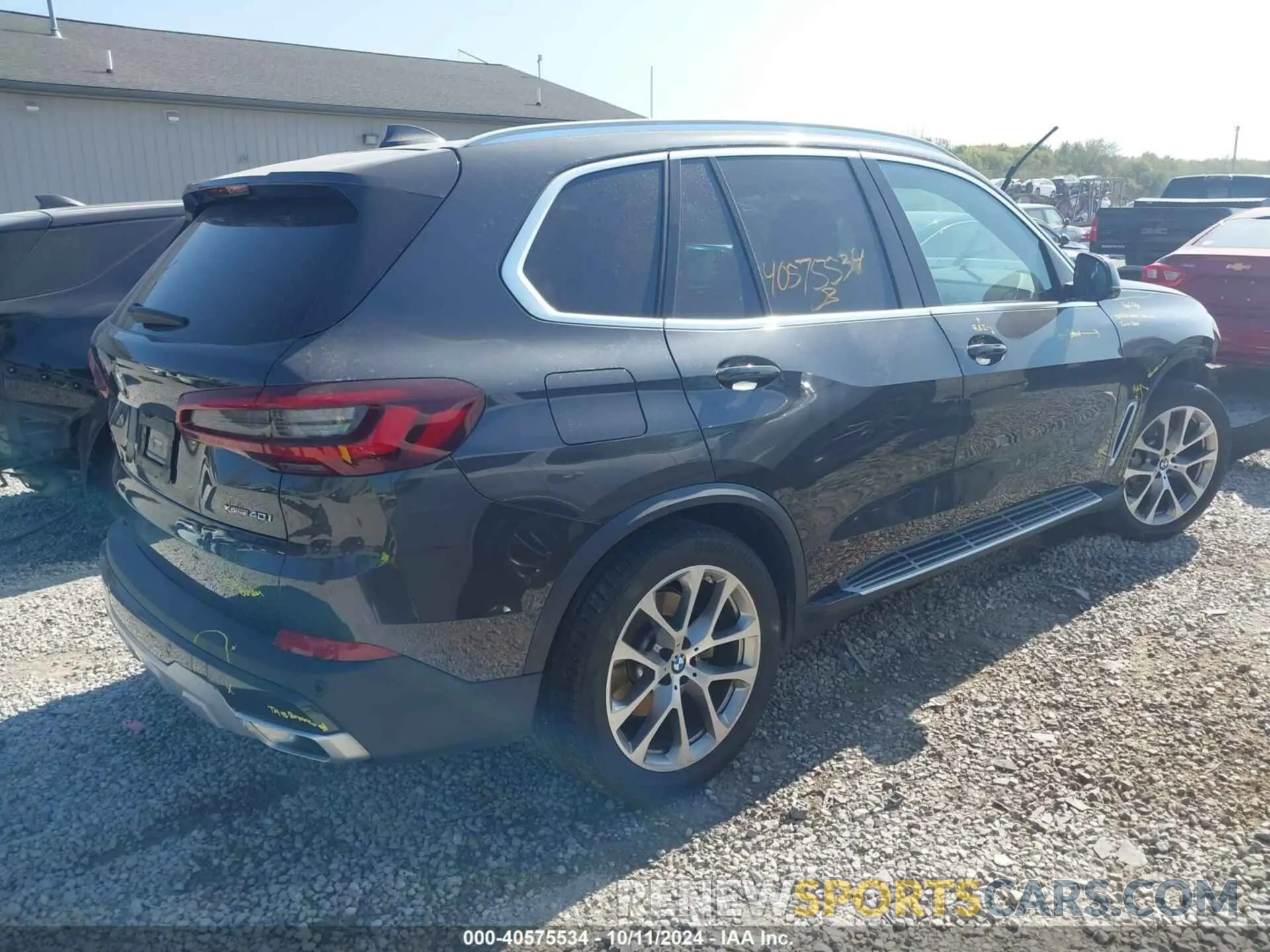 4 Photograph of a damaged car 5UXCR6C02P9N60981 BMW X5 2023