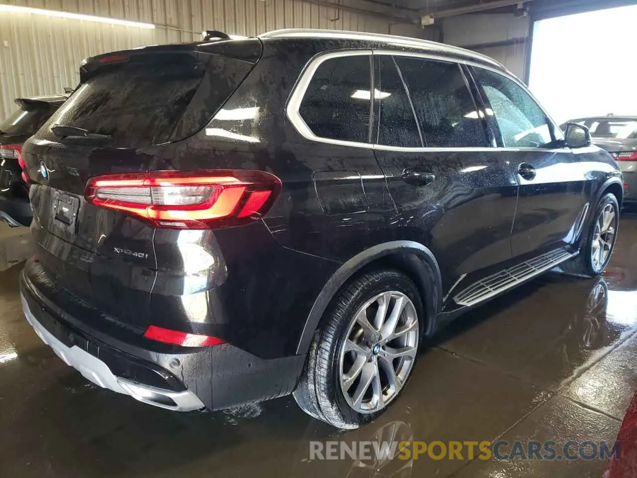 3 Photograph of a damaged car 5UXCR6C02P9P89743 BMW X5 2023