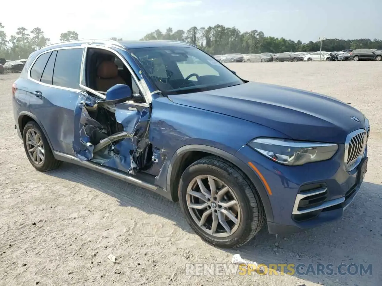 4 Photograph of a damaged car 5UXCR6C02P9P93551 BMW X5 2023