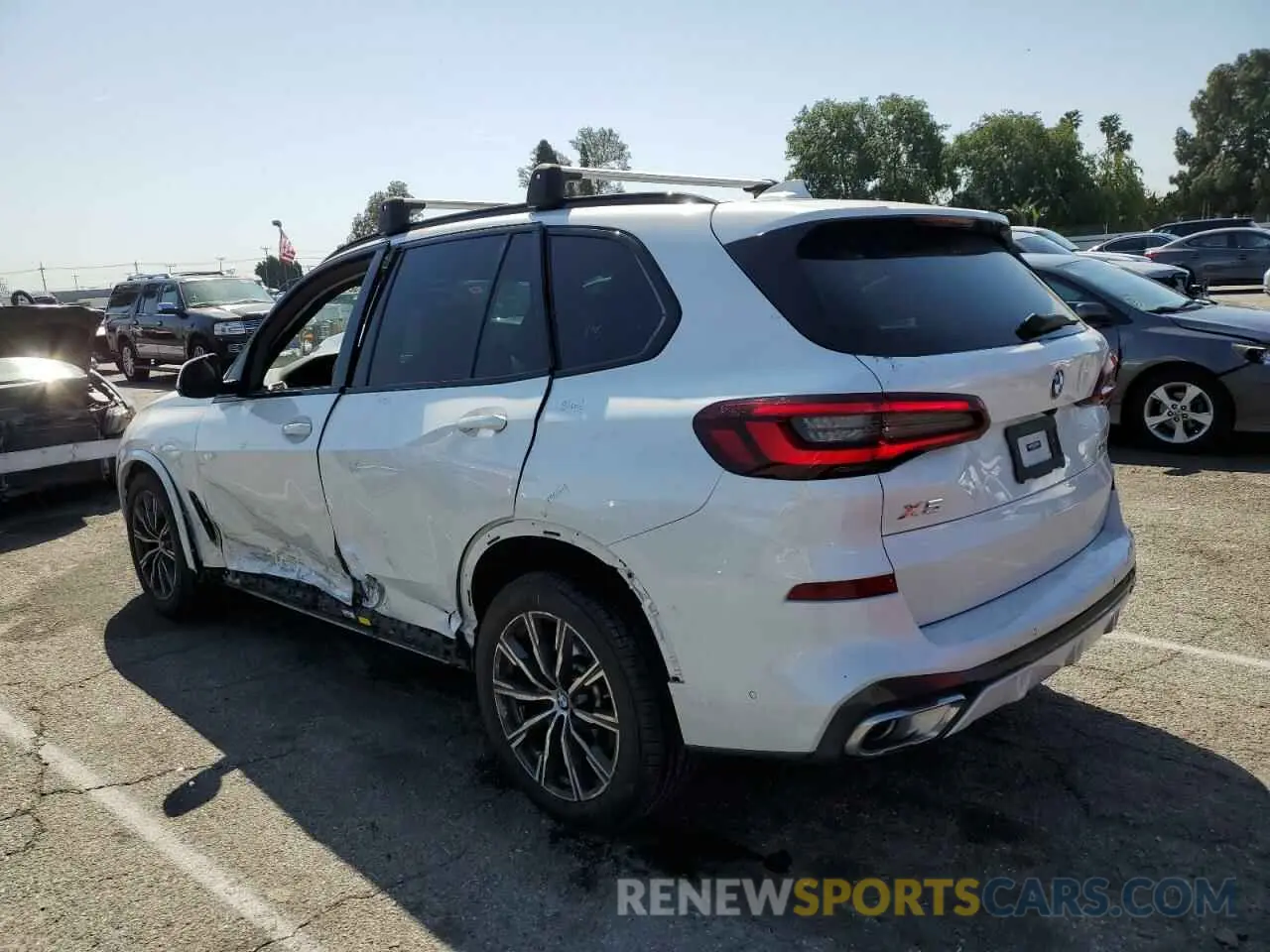 2 Photograph of a damaged car 5UXCR6C03P9M85000 BMW X5 2023