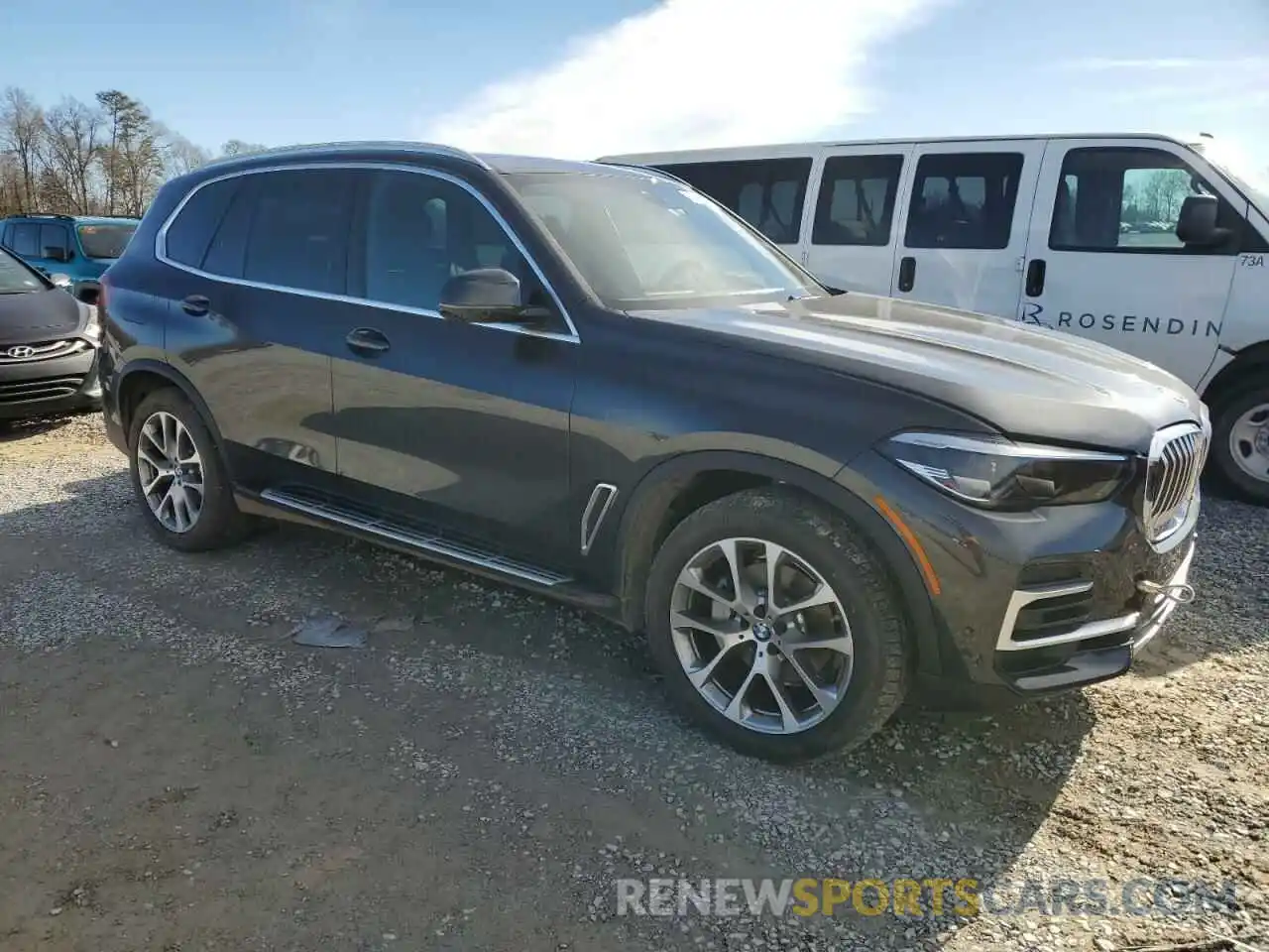 4 Photograph of a damaged car 5UXCR6C03P9P50272 BMW X5 2023