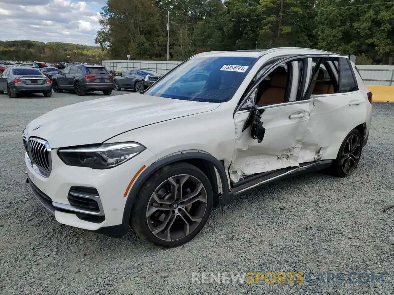 1 Photograph of a damaged car 5UXCR6C03P9R50973 BMW X5 2023
