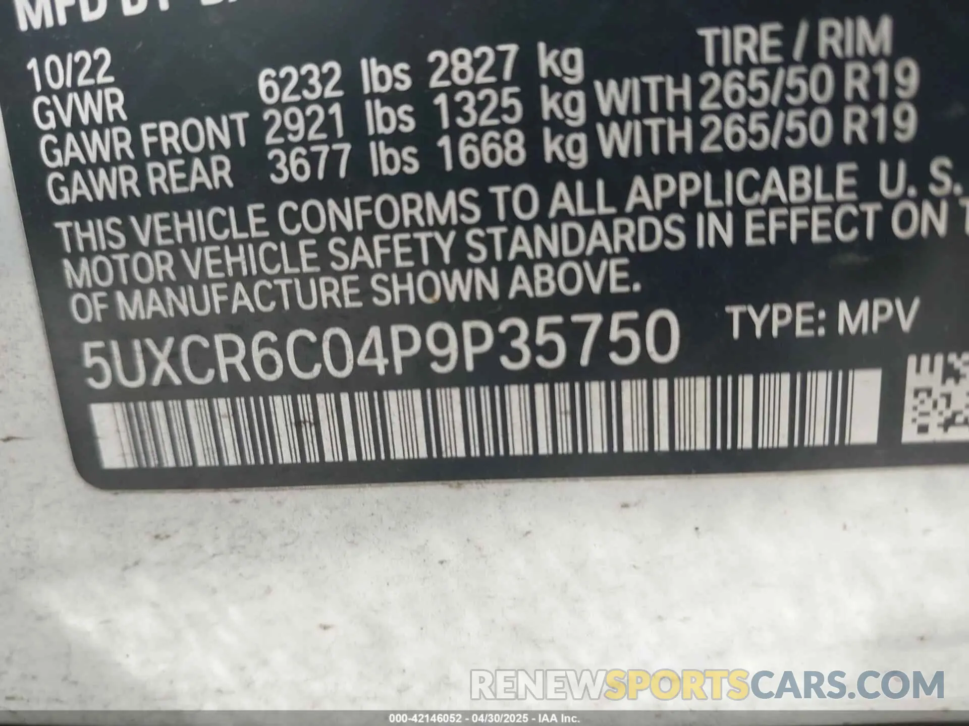 9 Photograph of a damaged car 5UXCR6C04P9P35750 BMW X5 2023