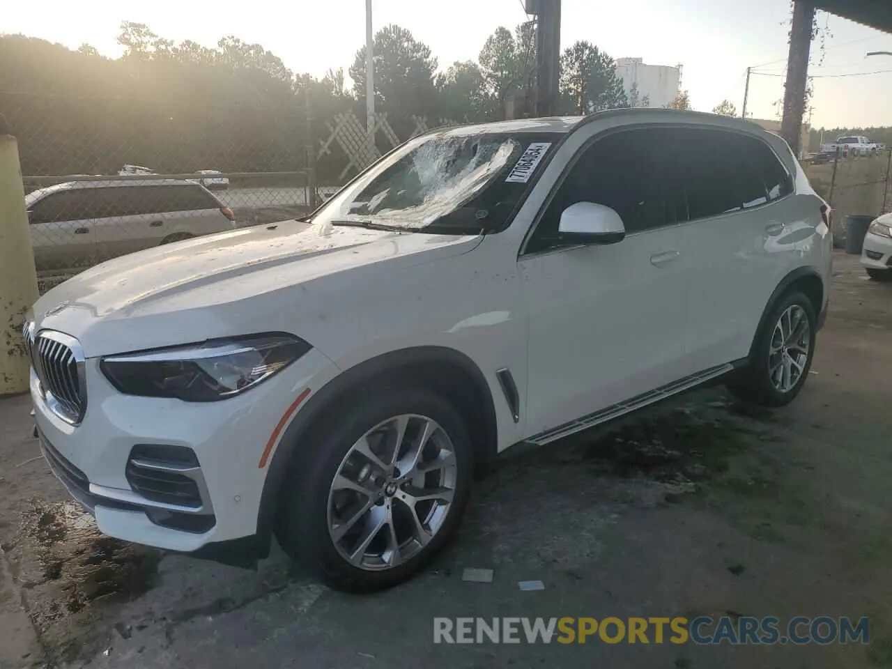 1 Photograph of a damaged car 5UXCR6C04P9P75729 BMW X5 2023