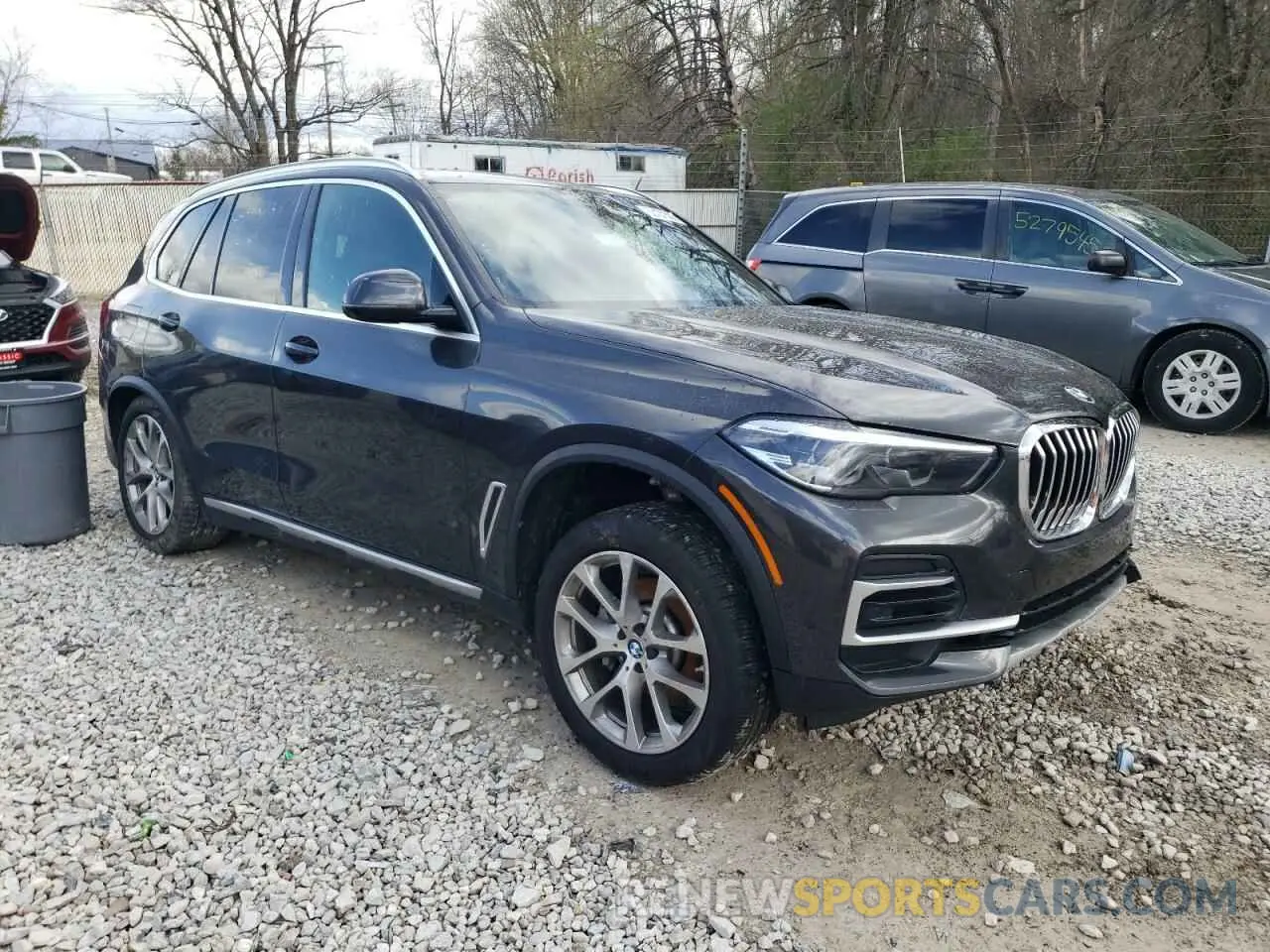 4 Photograph of a damaged car 5UXCR6C05P9P01929 BMW X5 2023