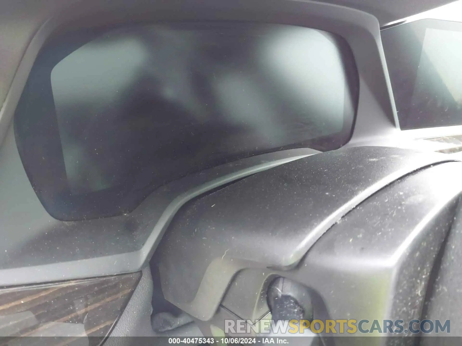 15 Photograph of a damaged car 5UXCR6C05P9P63105 BMW X5 2023