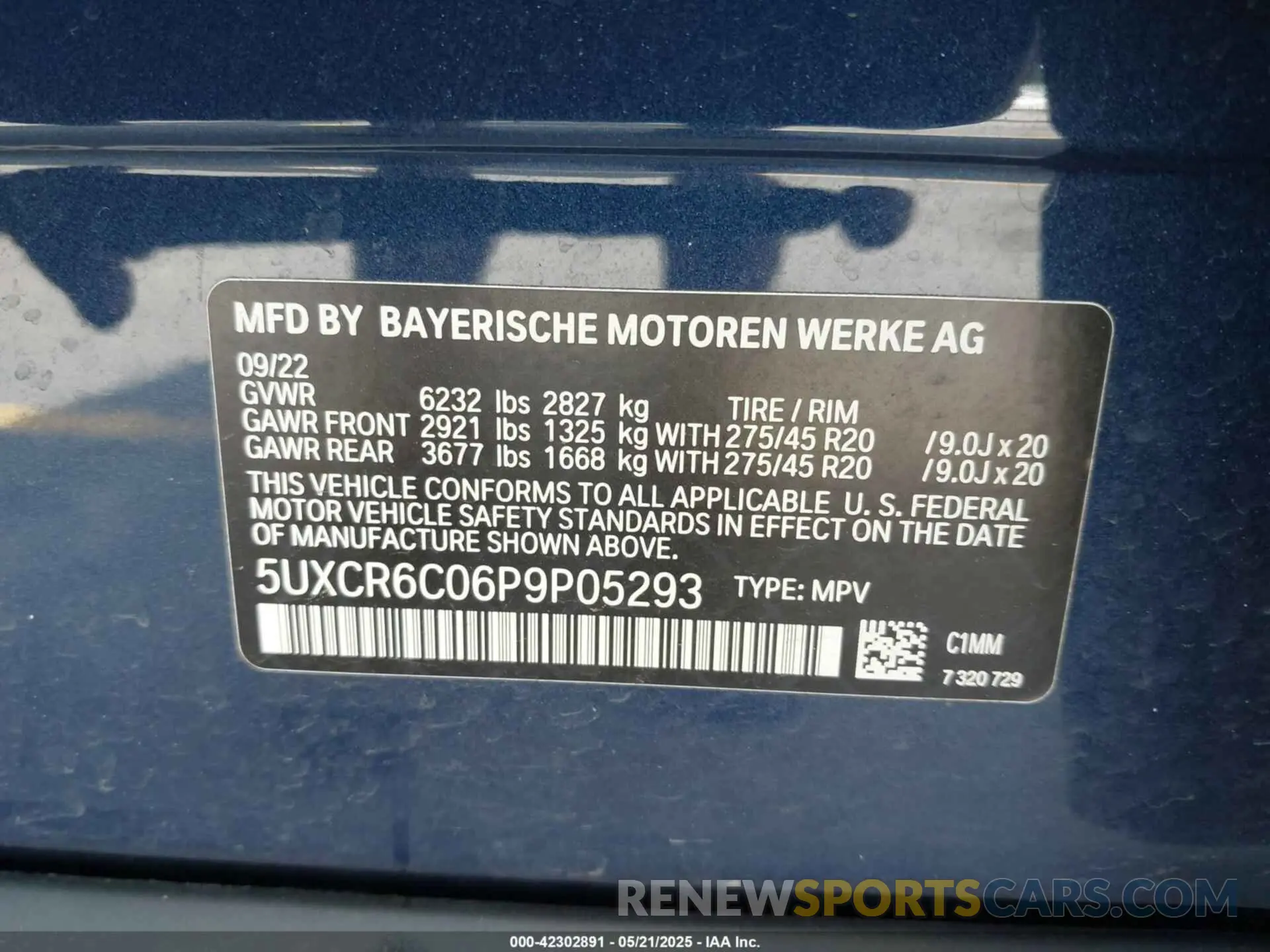 9 Photograph of a damaged car 5UXCR6C06P9P05293 BMW X5 2023
