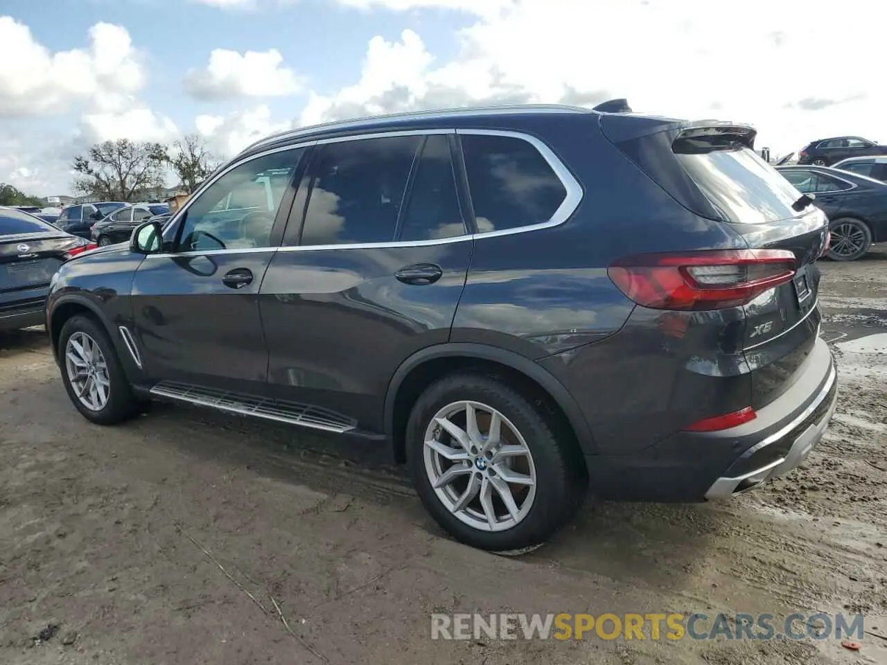2 Photograph of a damaged car 5UXCR6C07P9P38416 BMW X5 2023