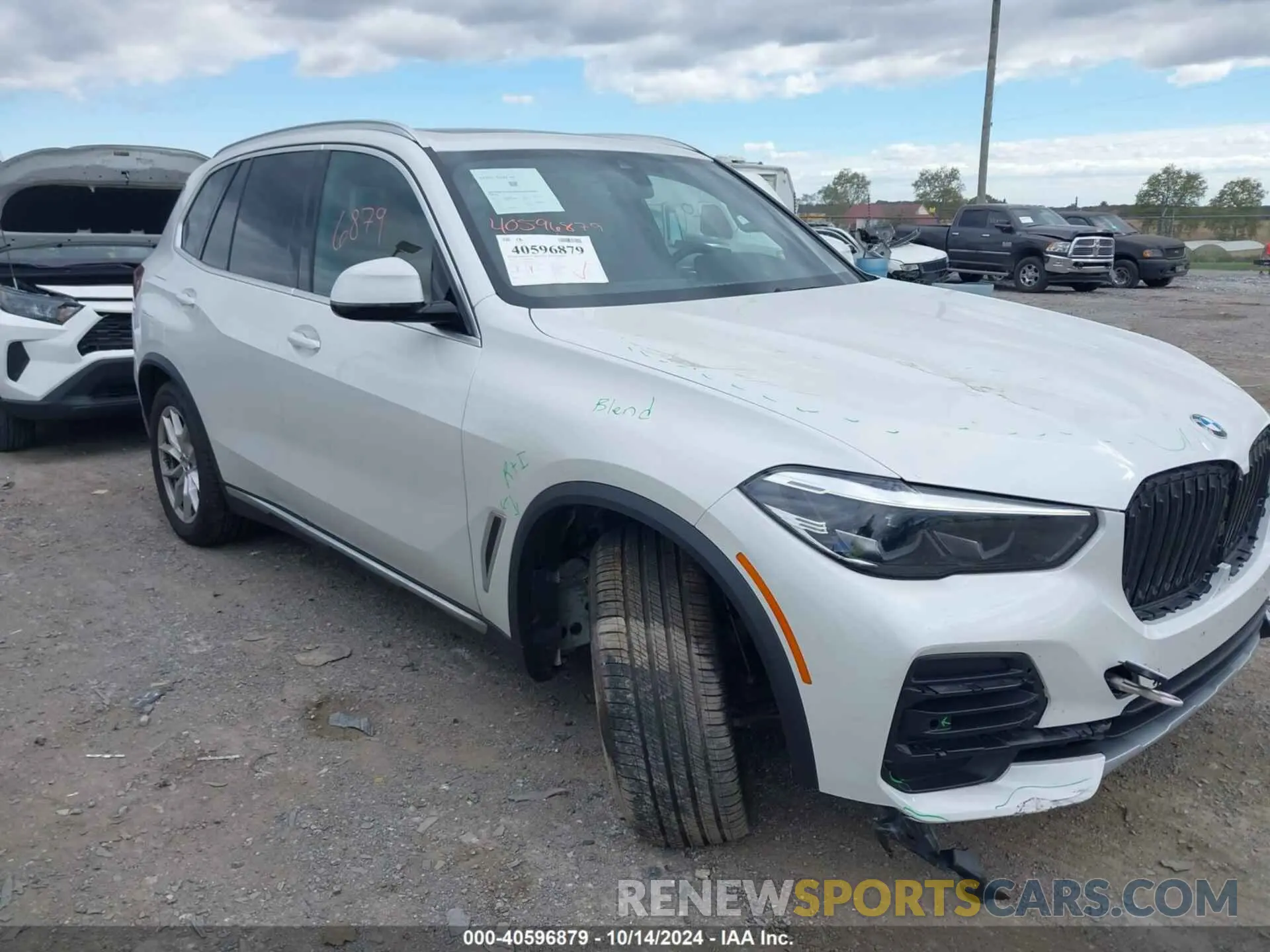 1 Photograph of a damaged car 5UXCR6C07P9R26465 BMW X5 2023