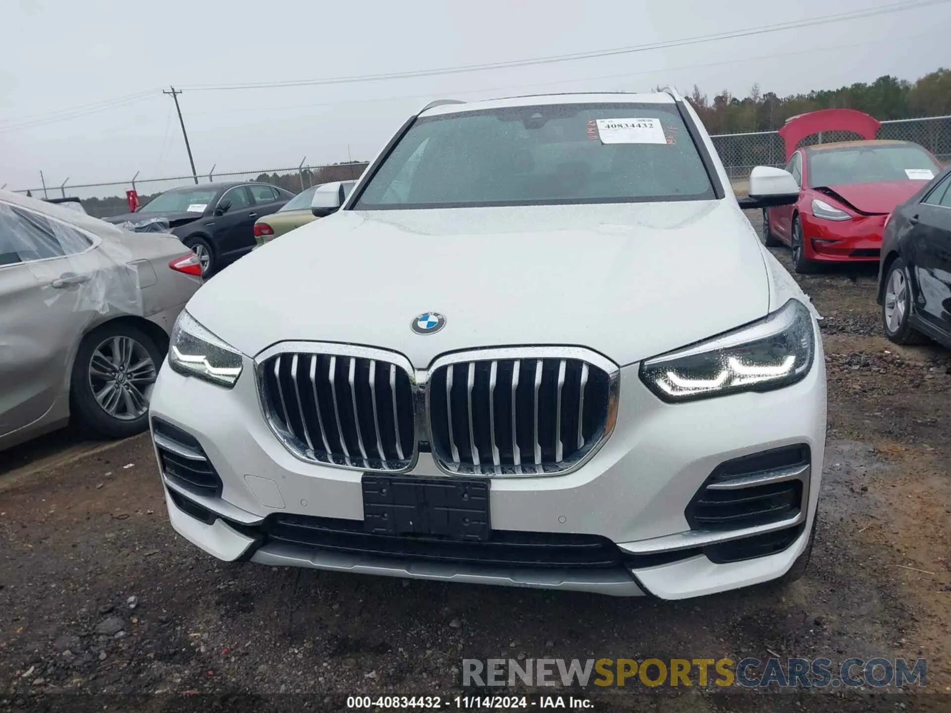 13 Photograph of a damaged car 5UXCR6C07P9R98556 BMW X5 2023