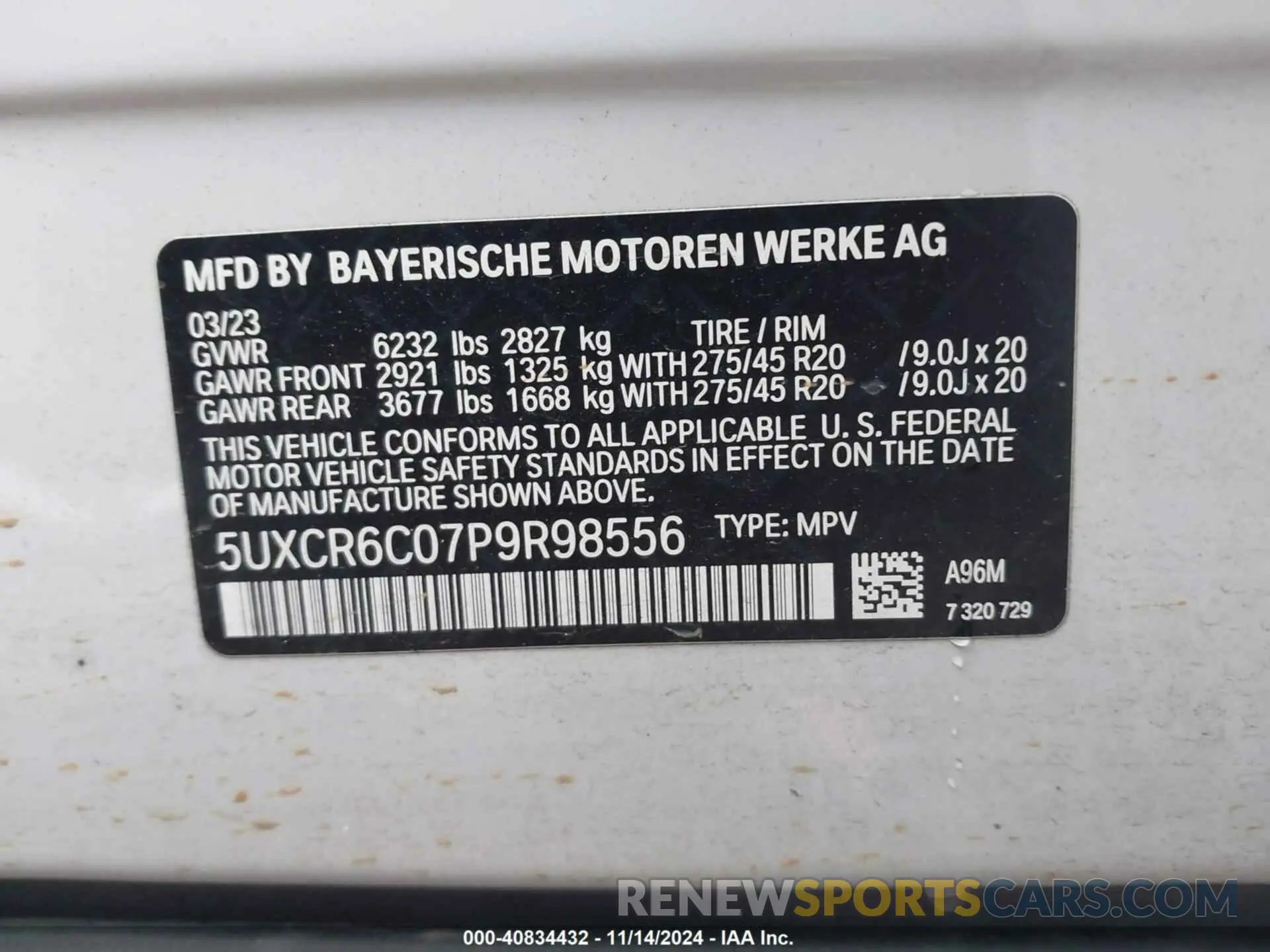 9 Photograph of a damaged car 5UXCR6C07P9R98556 BMW X5 2023