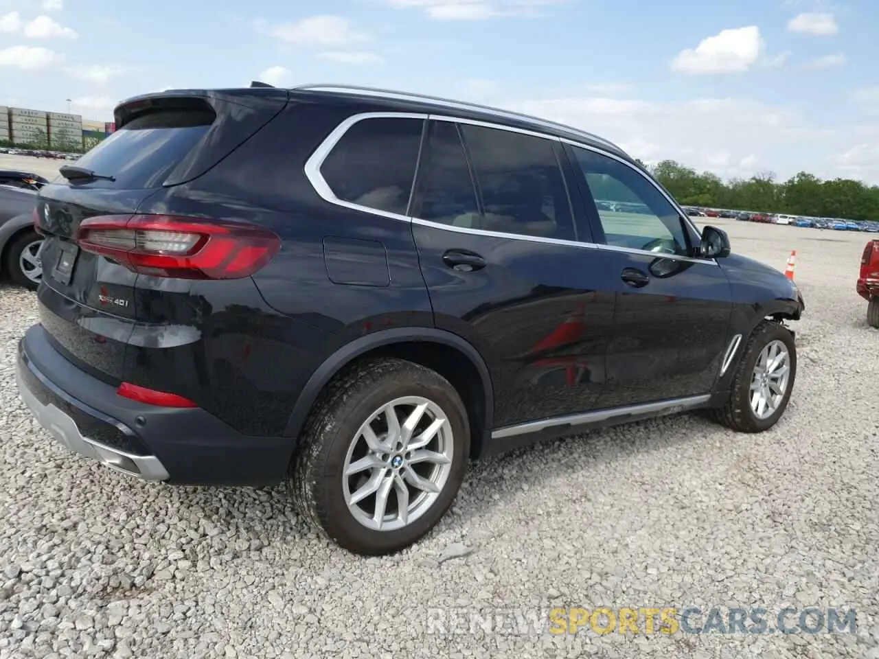 3 Photograph of a damaged car 5UXCR6C08P9N88333 BMW X5 2023