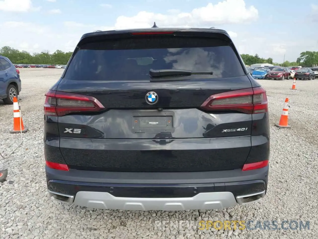 6 Photograph of a damaged car 5UXCR6C08P9N88333 BMW X5 2023