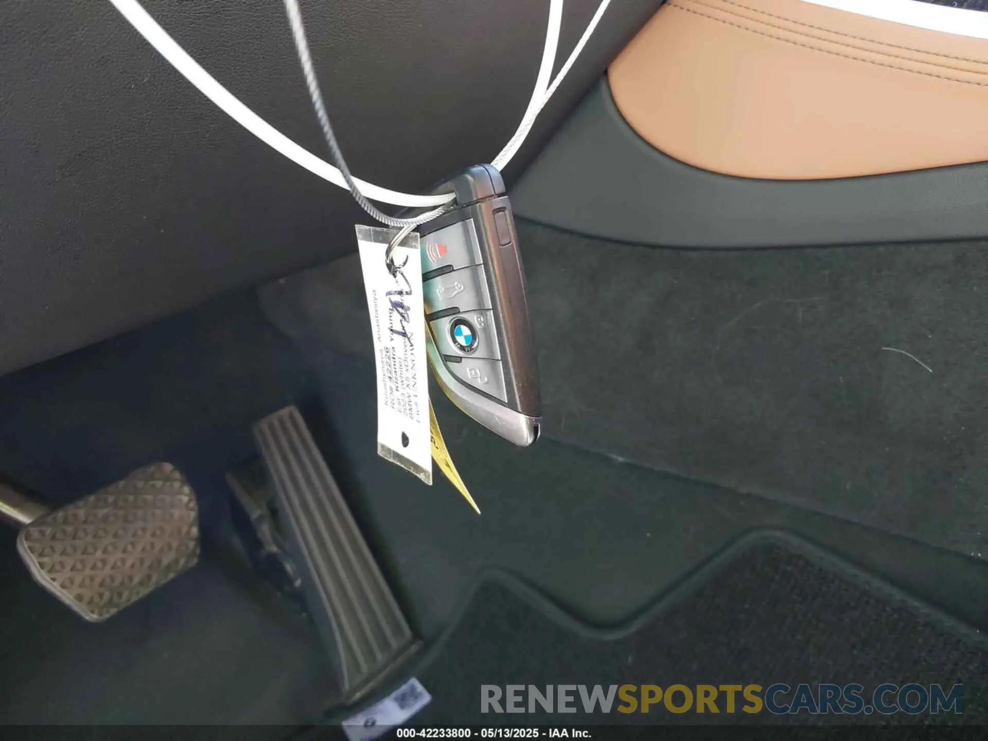 11 Photograph of a damaged car 5UXCR6C08P9P02864 BMW X5 2023