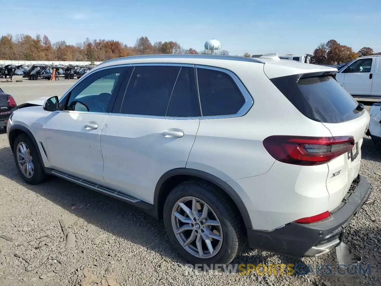 2 Photograph of a damaged car 5UXCR6C08P9P03609 BMW X5 2023