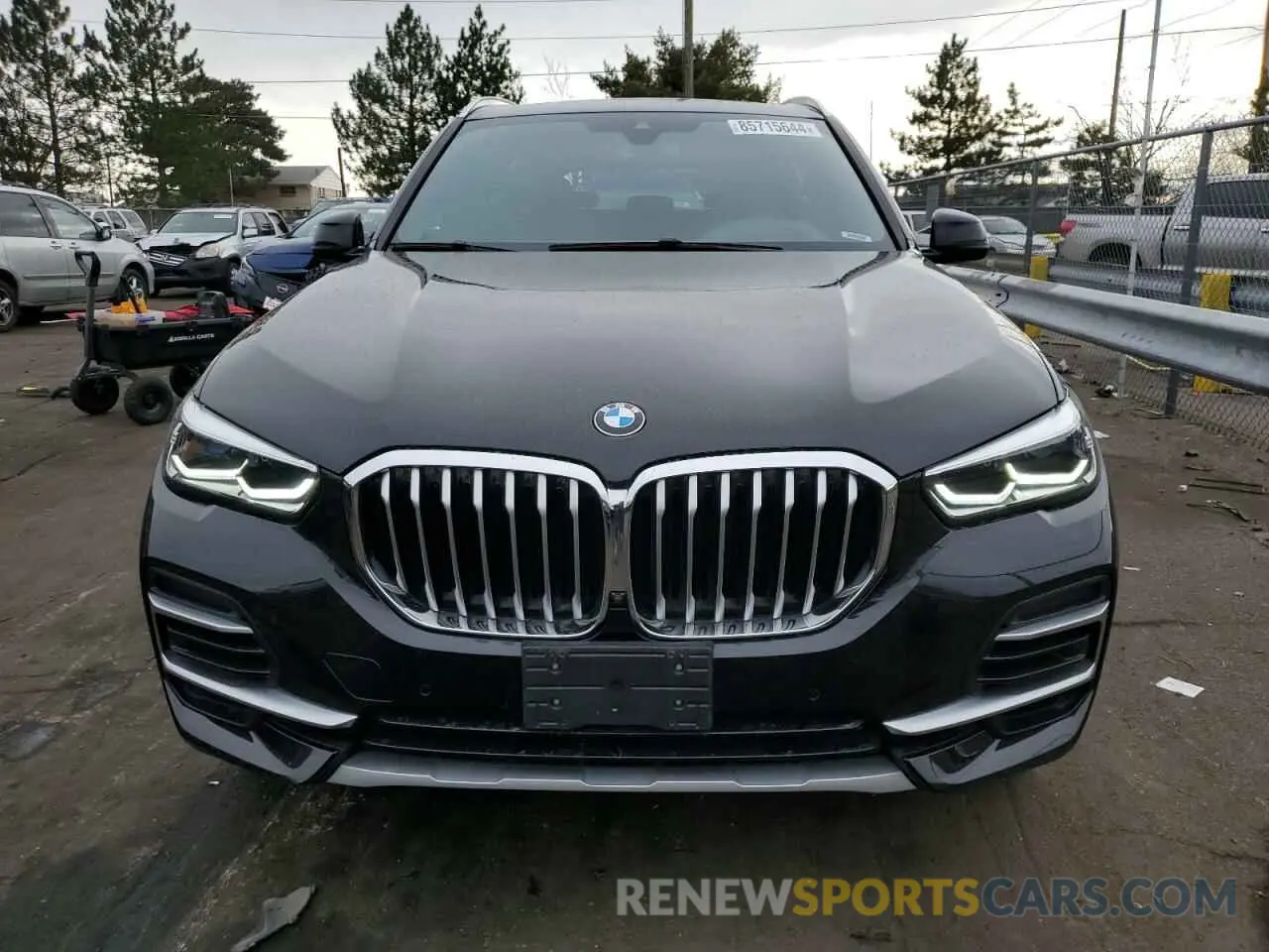 5 Photograph of a damaged car 5UXCR6C09P9R55594 BMW X5 2023