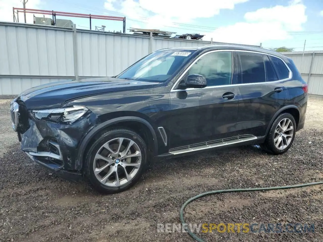 1 Photograph of a damaged car 5UXCR6C0XP9N88687 BMW X5 2023