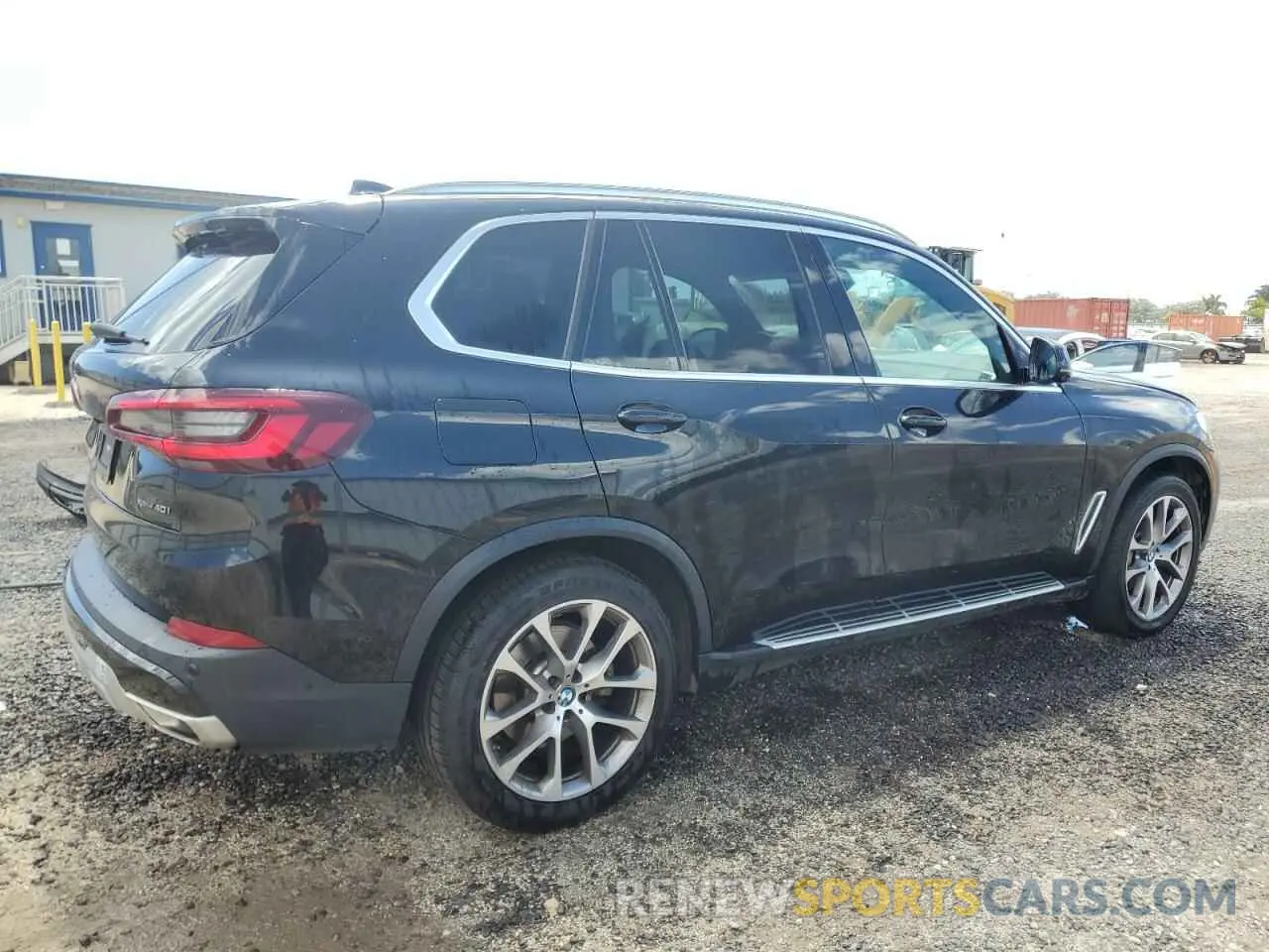 3 Photograph of a damaged car 5UXCR6C0XP9N88687 BMW X5 2023