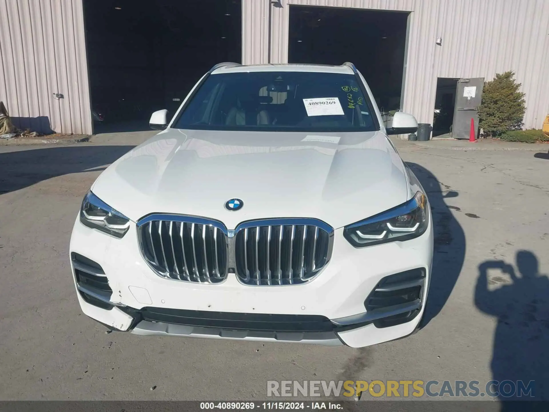 12 Photograph of a damaged car 5UXCR6C0XP9P66680 BMW X5 2023