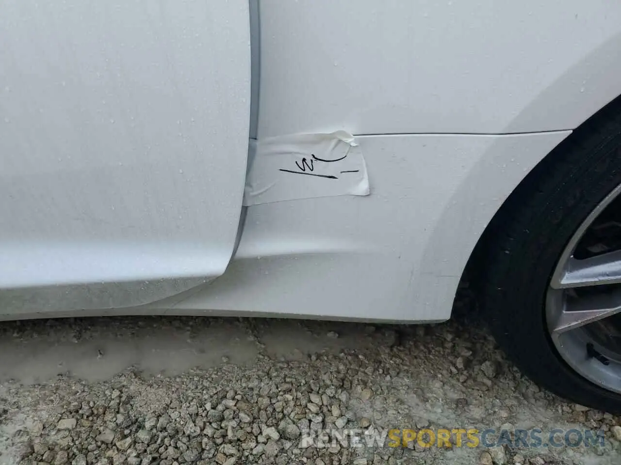13 Photograph of a damaged car 5UXCR6C0XP9P67442 BMW X5 2023