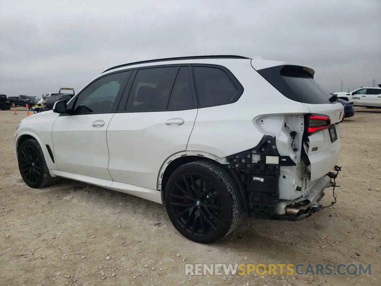 2 Photograph of a damaged car 5UXJU4C00P9P91467 BMW X5 2023