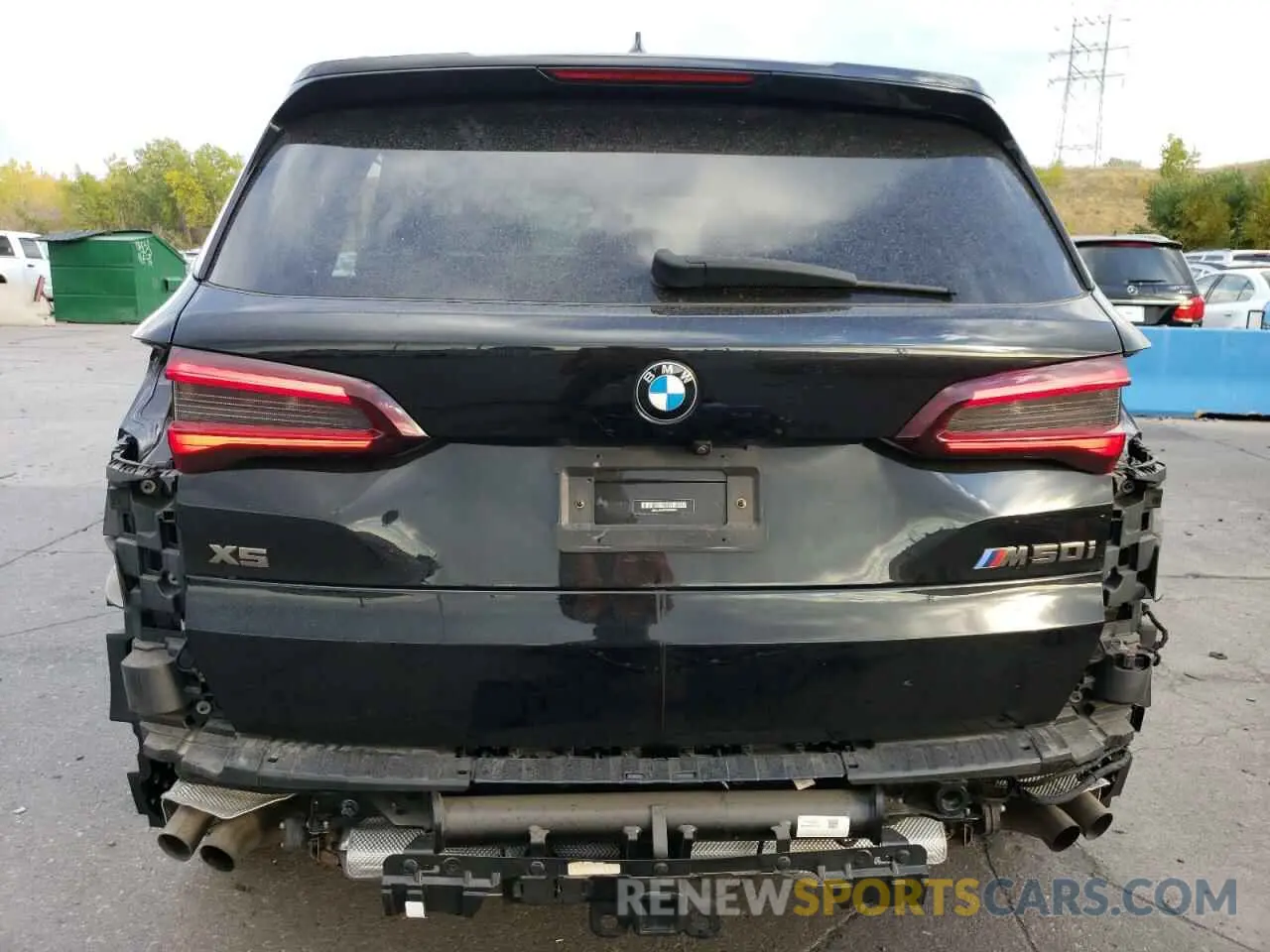 6 Photograph of a damaged car 5UXJU4C07P9P54612 BMW X5 2023